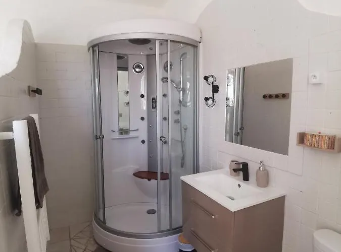 Mas La Belle Ambroise - D'hotes Et Pensionat 4*