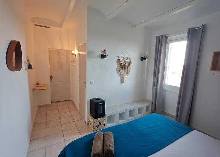 Mas La Belle Ambroise - D'hotes Et Pensionat 4*